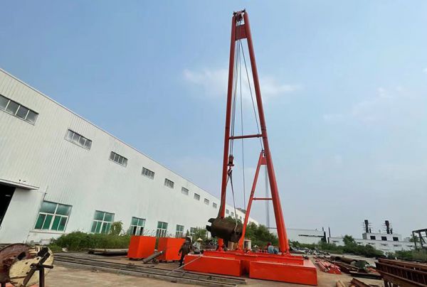 吊機